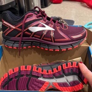 Brooks Women's Athletic Shoes - Black and Purple